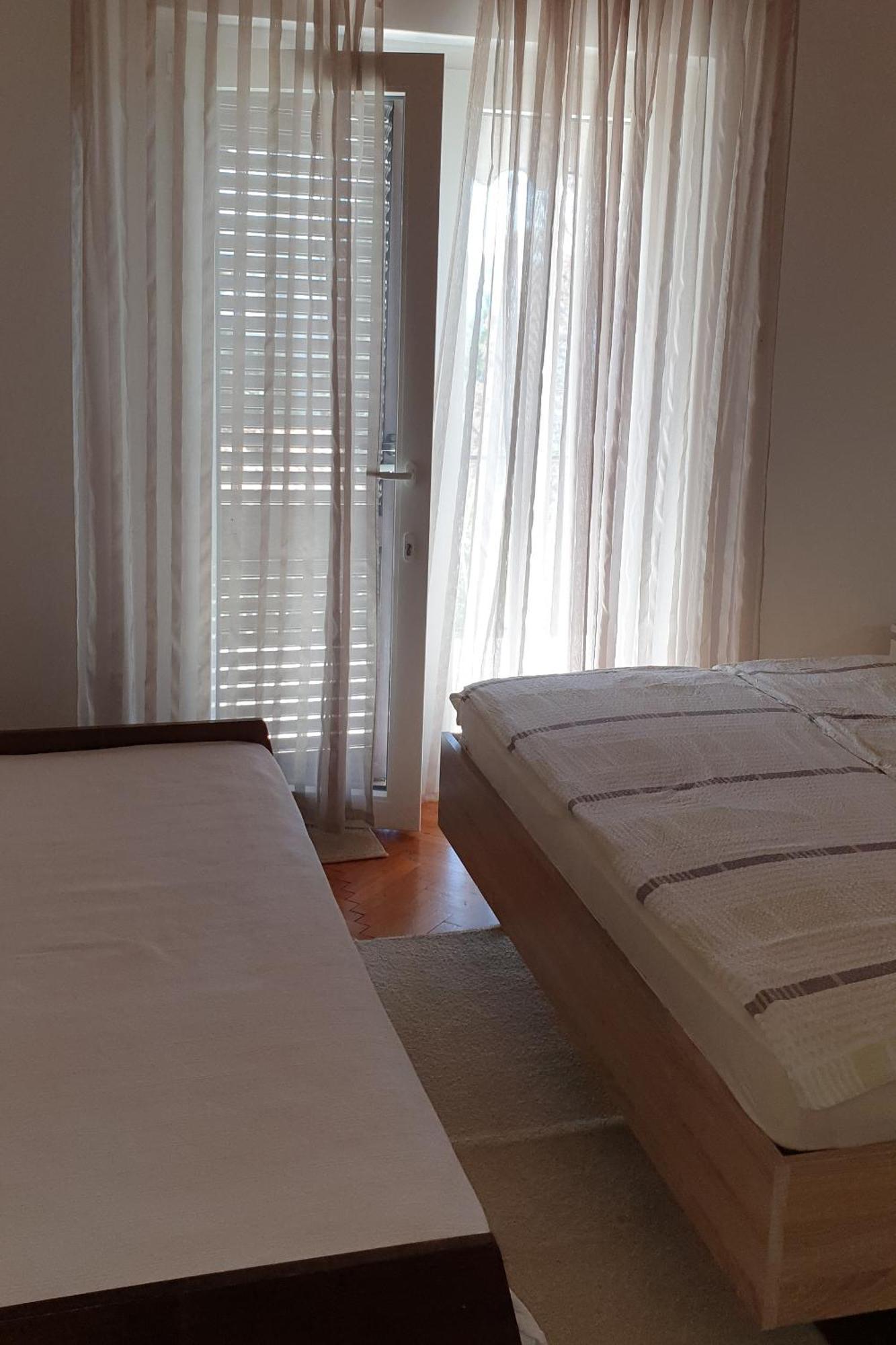 Apartments With A Parking Space Selce, Crikvenica - 5531 Bilik gambar